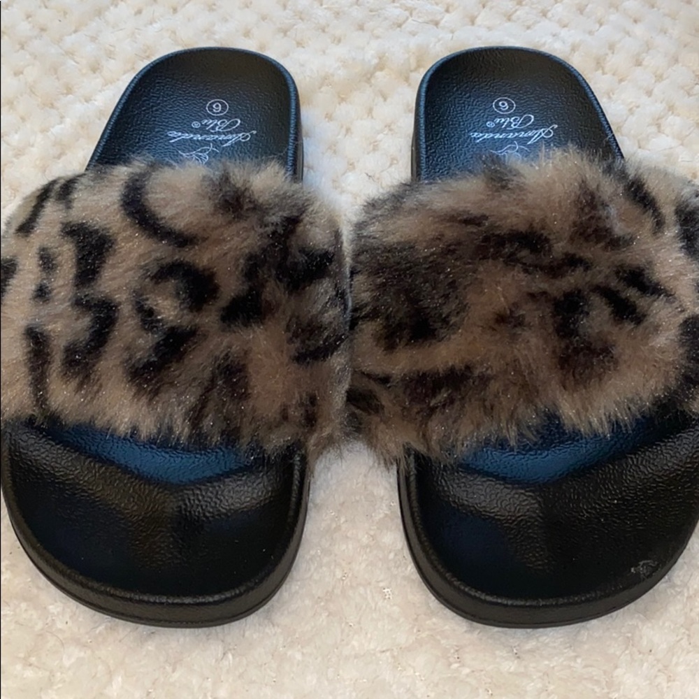 Faux fur slide sandal cheetah new